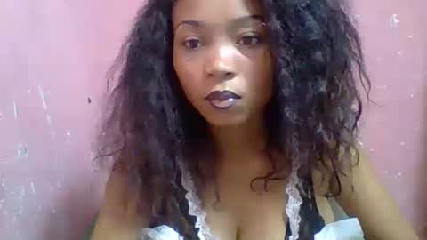 Snapshot of estelah20 chatting on October 2025 06:00:01 AM estelah20 online show from October 2025 06:00:01 AM