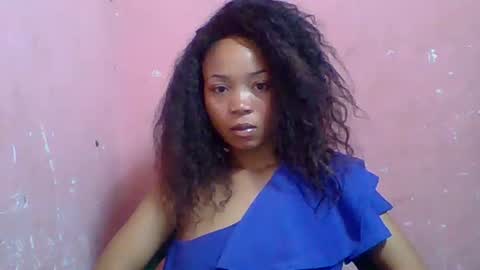 Snapshot of estelah20 chatting on October 2025 05:05:02 AM estelah20 online show from October 2025 05:05:02 AM