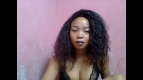 Snapshot of estelah20 chatting on October 2025 05:41:02 AM estelah20 online show from October 2025 05:41:02 AM