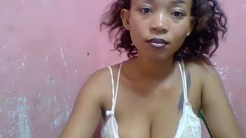 Snapshot of estelah20 chatting on October 2025 07:10:02 AM estelah20 online show from October 2025 07:10:02 AM