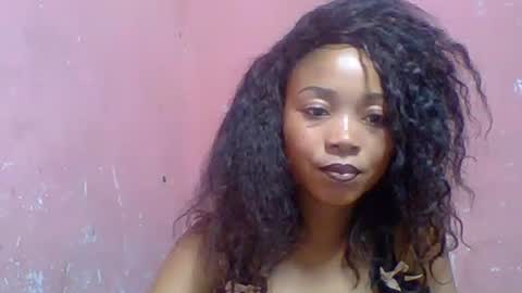 Snapshot of estelah20 chatting on November 2025 09:31:02 AM estelah20 online show from November 2025 09:31:02 AM