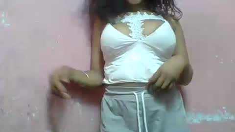 Snapshot of estelah20 chatting on November 2025 09:01:02 AM estelah20 online show from November 2025 09:01:02 AM