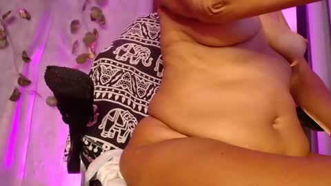 Snapshot of estelamaris1 chatting on February 2025 02:08:02 AM estelamaris online show from February 2025 02:08:02 AM