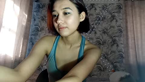Snapshot of estellekirbo chatting on April 2026 12:58:02 PM estellekirbo online show from April 2026 12:58:02 PM