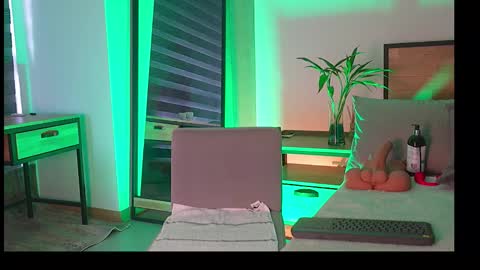 EstephanyBellerose online show from January 2026 01:16:01 PM