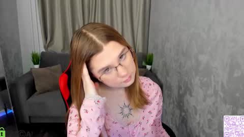 Snapshot of ester_rabin chatting on February 2026 12:25:02 AM Ester online show from February 2026 12:25:02 AM