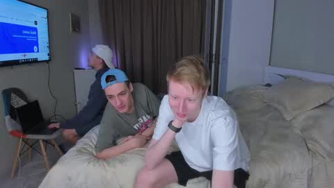 LOUIS online show from February 2026 04:21:01 AM