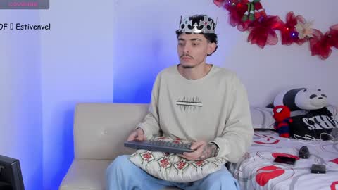 estivenvel online show from December 2024 11:30:02 AM