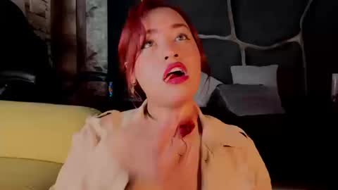 Snapshot of estrella05_ chatting on October 2025 05:21:02 AM estrella05_ online show from October 2025 05:21:02 AM