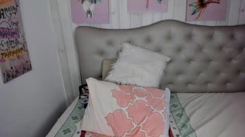  Estrella  online show from March 2025 10:24:01 AM