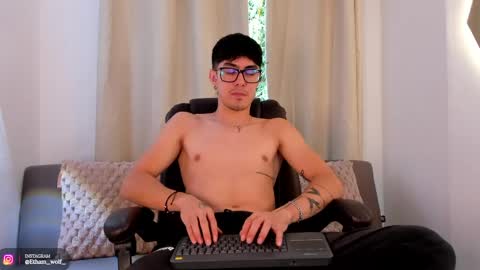 Snapshot of etham_wolf1 chatting on April 2026 05:30:01 PM etham_wolf1 online show from April 2026 05:30:01 PM