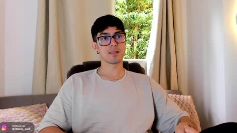 Snapshot of etham_wolf1 chatting on May 2026 05:32:02 PM etham_wolf1 online show from May 2026 05:32:02 PM