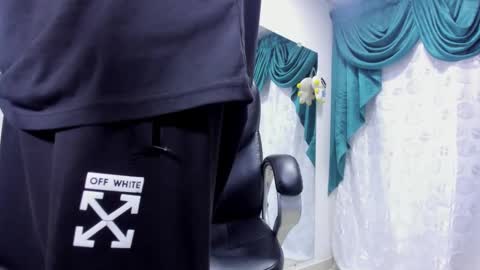 Snapshot of ethan_boy_ chatting on February 2025 09:54:01 PM Ethan online show from February 2025 09:54:01 PM