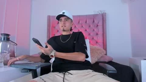 Snapshot of ethan_boy_ chatting on November 2025 07:45:02 PM Ethan online show from November 2025 07:45:02 PM