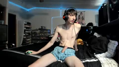 Snapshot of ethan_ford chatting on December 2024 05:14:01 PM ethan_ford online show from December 2024 05:14:01 PM