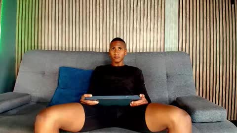 King Ethan online show from October 2025 02:51:02 PM