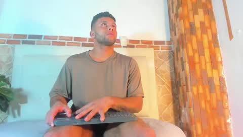 Snapshot of ethan_helmut chatting on January 2025 03:04:02 AM ethan helmut online show from January 2025 03:04:02 AM