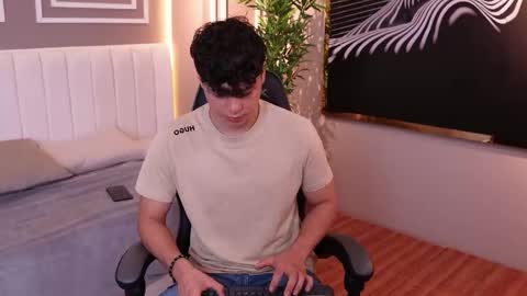 ethan_occonor online show from October 2025 01:07:01 PM