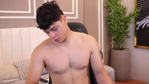 Snapshot of ethan_occonor chatting on May 2026 01:27:01 PM ethan_occonor online show from May 2026 01:27:01 PM