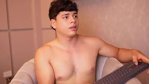 Snapshot of ethan_occonor chatting on May 2026 08:38:02 PM ethan_occonor online show from May 2026 08:38:02 PM