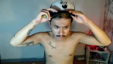 Snapshot of ethan_uwuxx chatting on May 2026 08:22:01 AM DAVE online show from May 2026 08:22:01 AM