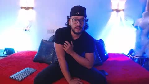 ethan w7 online show from October 2025 11:57:02 PM