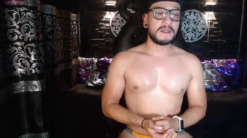 ethan w7 online show from October 2025 12:53:01 AM