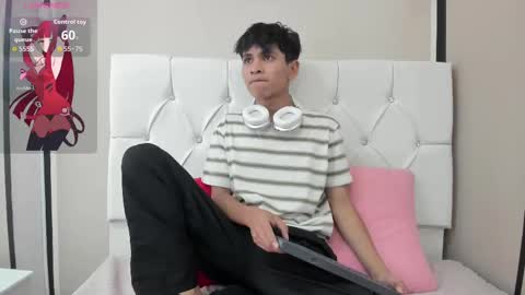 Snapshot of ethan_westt chatting on September 2025 09:39:02 PM Ethan online show from September 2025 09:39:02 PM