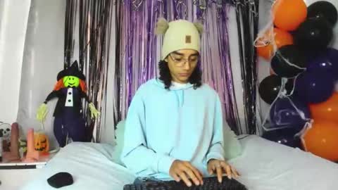 ethanblackwoodd online show from October 2025 07:49:01 PM