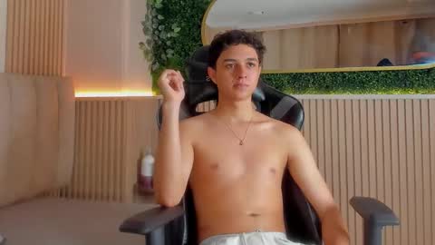 ethanlowell online show from March 2026 05:26:02 AM