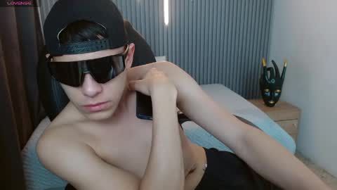 Snapshot of ethanx18 chatting on May 2026 04:20:02 AM ethanx18 online show from May 2026 04:20:02 AM