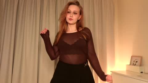 etta_jane online show from April 2026 02:50:01 PM