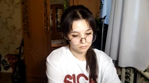 Snapshot of eugeniecarrubba chatting on June 2026 03:25:01 PM Lily 1st day online show from June 2026 03:25:01 PM