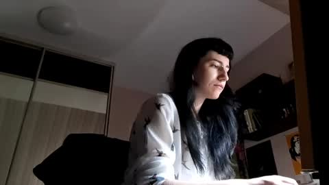 Eida online show from May 2026 10:15:02 PM