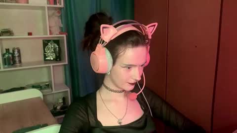 Snapshot of eunabiddlecome chatting on February 2026 11:08:01 AM Kate online show from February 2026 11:08:01 AM