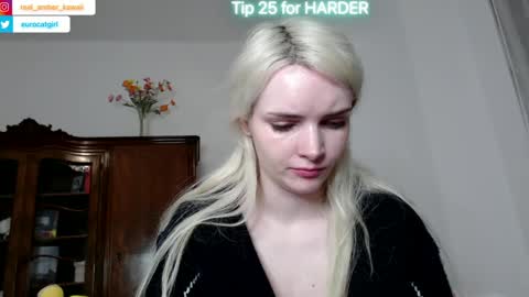 Amber Kawaii online show from March 2025 08:21:01 PM