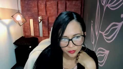 Snapshot of eva__foxx__ chatting on November 2025 09:15:01 PM EVA FOXX online show from November 2025 09:15:01 PM