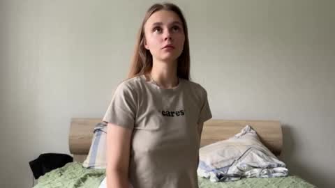 Snapshot of eva_calvin chatting on October 2025 04:40:01 AM Eva Calvin online show from October 2025 04:40:01 AM