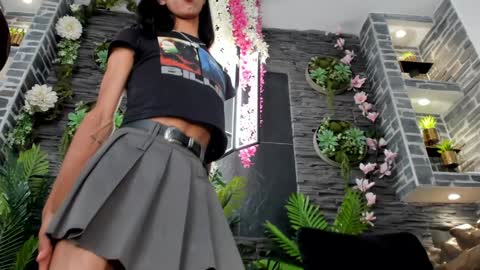 Snapshot of eva_coluccy chatting on January 2025 10:29:02 PM EVA COLUCCY online show from January 2025 10:29:02 PM