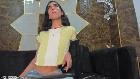 Snapshot of eva_coluccy chatting on January 2025 04:29:01 PM EVA COLUCCY online show from January 2025 04:29:01 PM