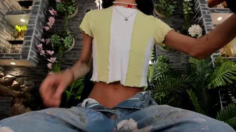 Snapshot of eva_coluccy chatting on January 2025 08:15:02 PM EVA COLUCCY online show from January 2025 08:15:02 PM