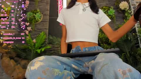 Snapshot of eva_coluccy chatting on February 2025 11:58:02 PM EVA COLUCCY online show from February 2025 11:58:02 PM