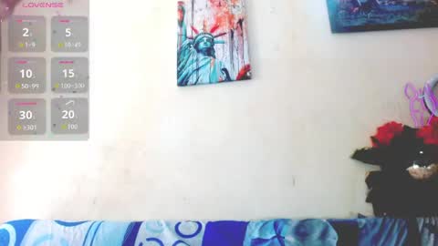 Snapshot of eva_hoot1 chatting on April 2026 02:18:01 PM EVA online show from April 2026 02:18:01 PM
