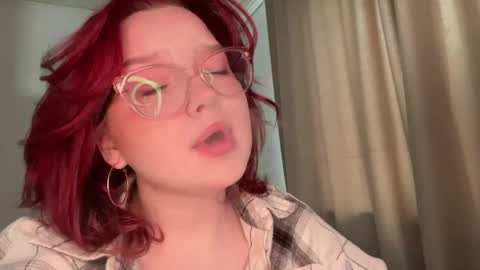 Snapshot of eva_kittenn chatting on April 2026 12:26:01 PM eva_kittenn online show from April 2026 12:26:01 PM