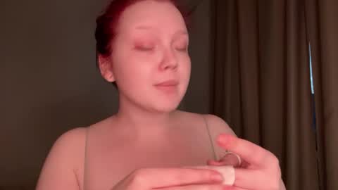 Snapshot of eva_kittenn chatting on May 2026 12:39:01 AM eva_kittenn online show from May 2026 12:39:01 AM