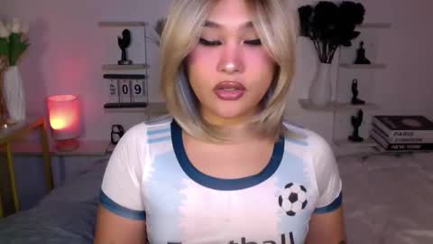 Queen Eva Mazikeen online show from September 2025 09:36:02 PM