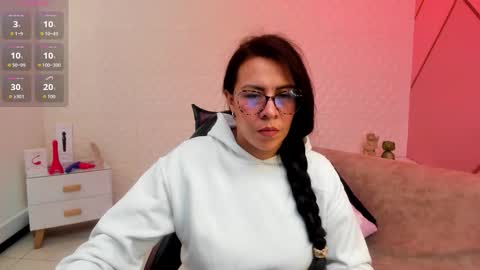 Eva  online show from March 2026 01:39:01 PM