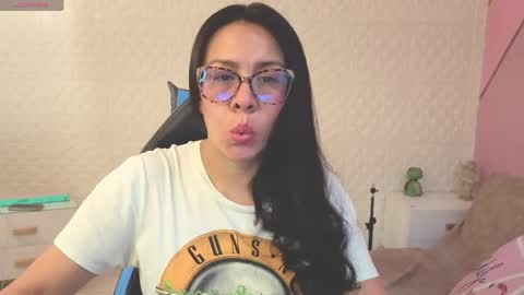 Snapshot of eva_mermaid chatting on May 2026 02:47:02 PM Eva online show from May 2026 02:47:02 PM