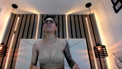 Eva cute online show from February 2026 05:33:01 PM