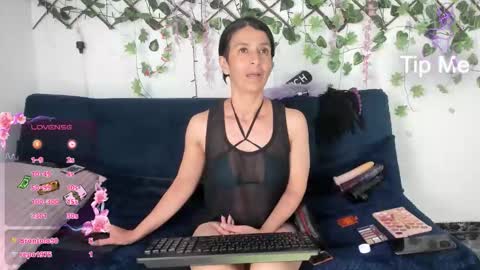 Eva  online show from January 2026 08:33:01 PM